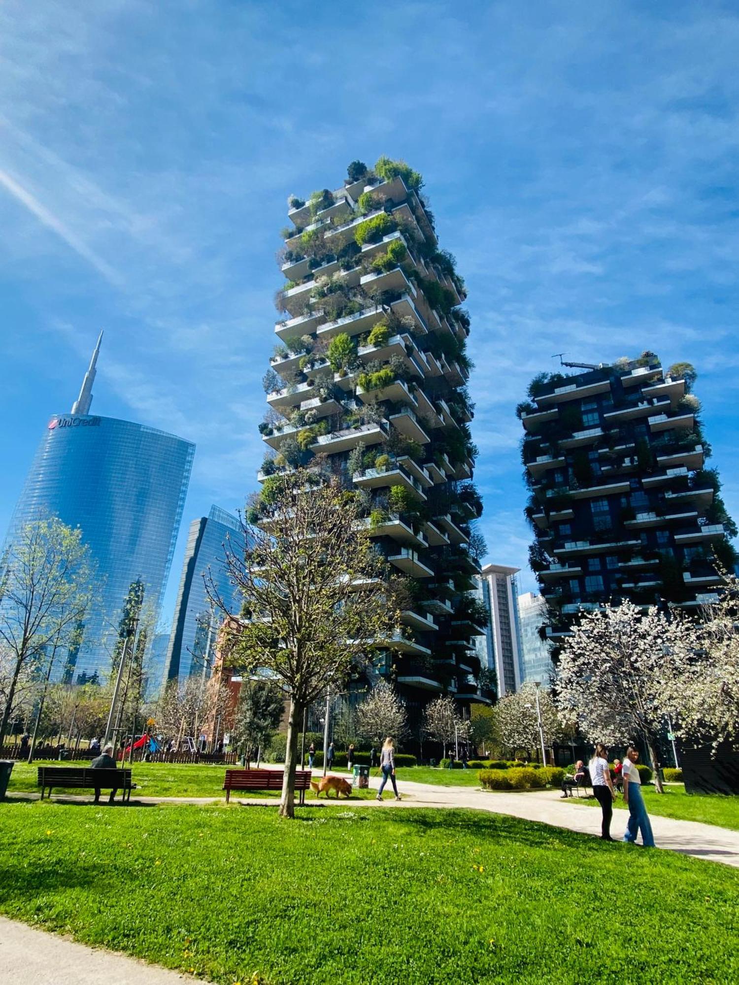 Isola Bosco Verticale Milán Exterior foto